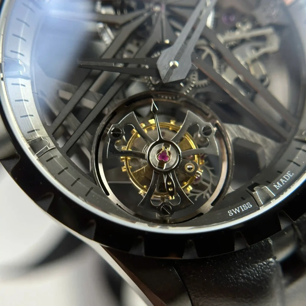 Super Clone Roger Dubuis Excalibur Grey Dlc Titanium RDDBEX0889 42mm – — side profile