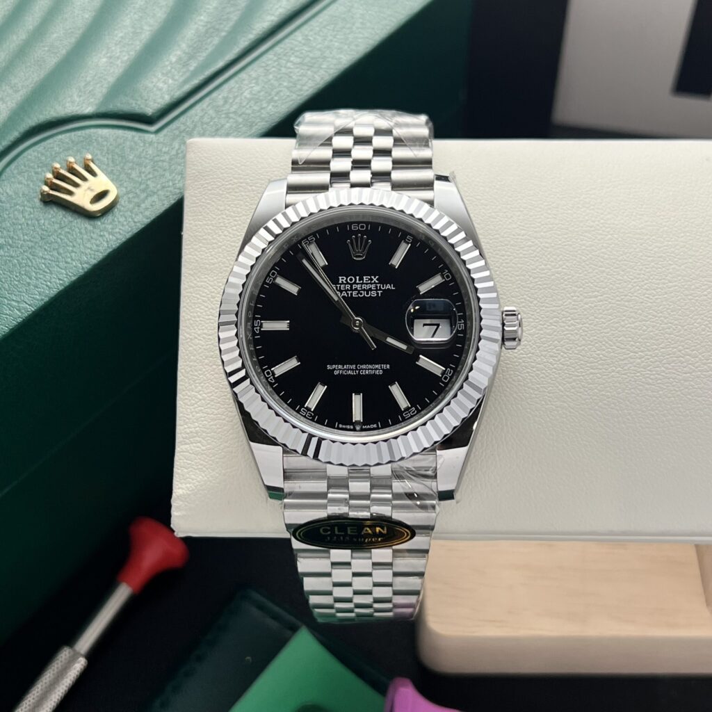 Super Clone Rolex Datejust Black Dial 126334-0018 41 mm — case and bezel