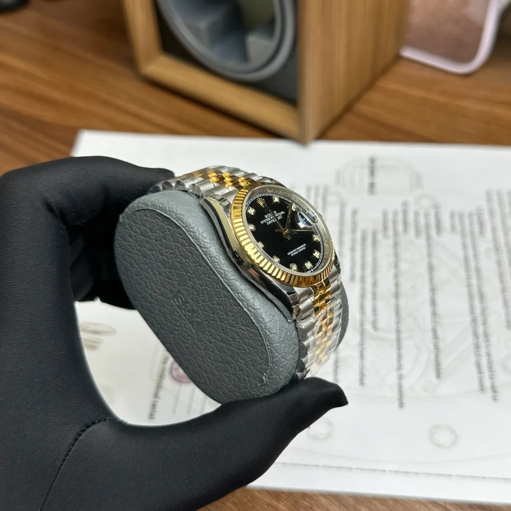 Super Clone Rolex Datejust Black Diamond Dial 126333-0006 41 mm — side profile