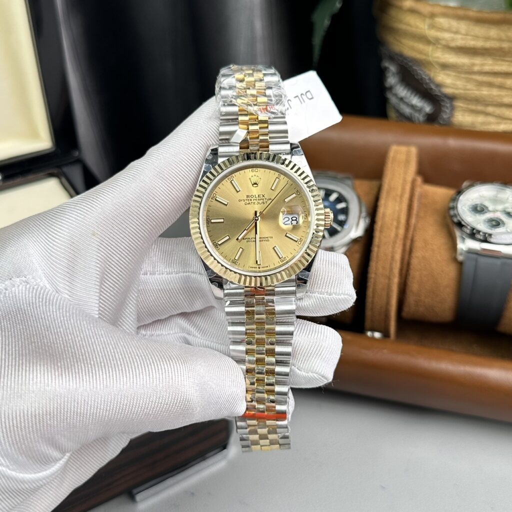 Super Clone Rolex Datejust Champagne Dial 126333-0010 41 mm — bracelet detail