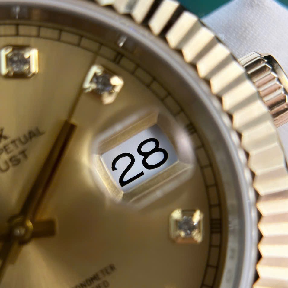Super Clone Rolex Datejust Champagne Diamond Dial 126333-0012 41 mm — clasp and links