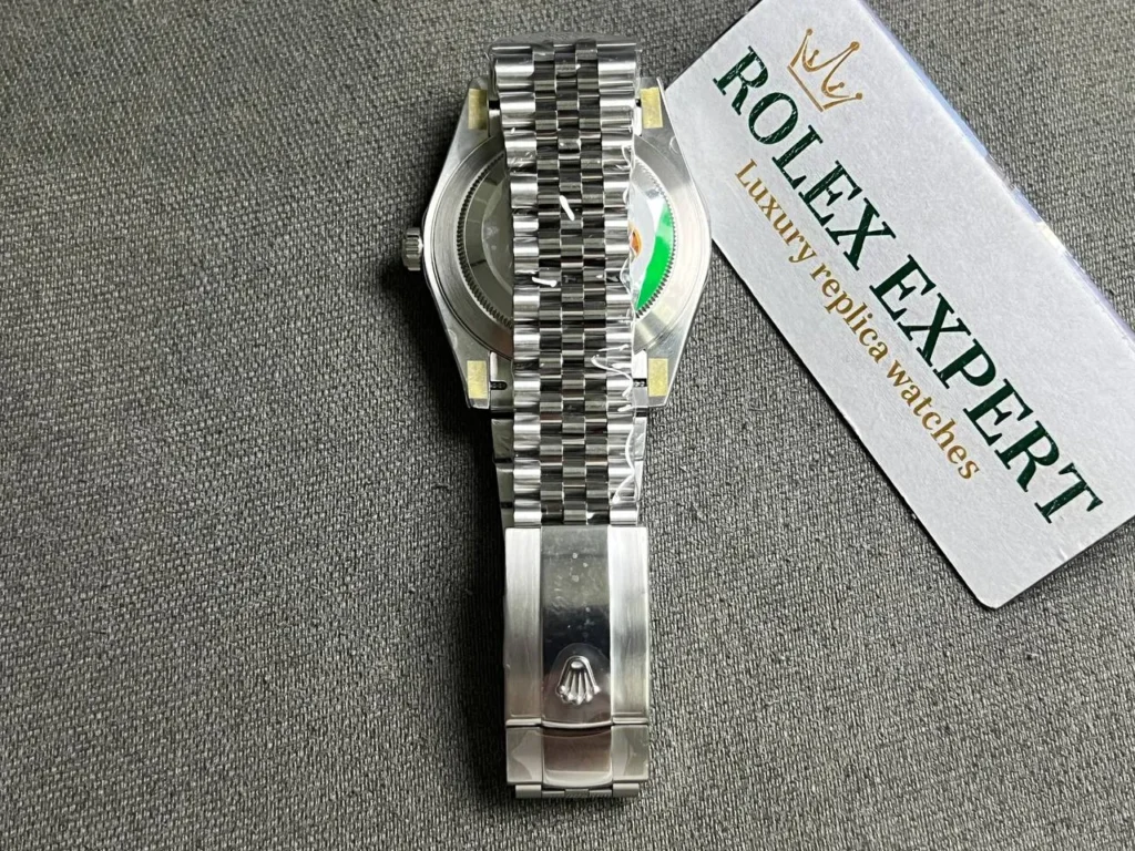 Super Clone Rolex Datejust Green Dial 126334 Jubilee 41 mm — case and bezel