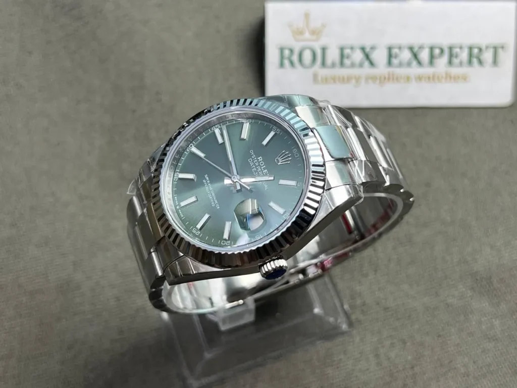 Super Clone Rolex Datejust Mint Green Dial 126334-0027 41 mm — case and bezel