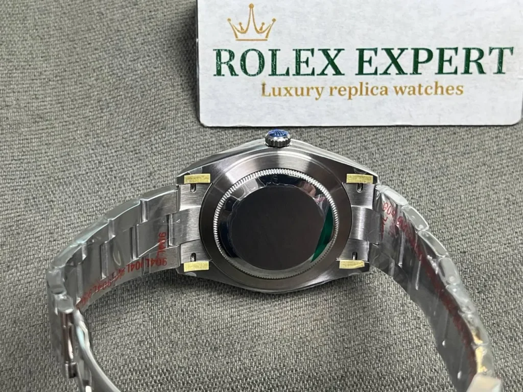 Super Clone Rolex Datejust Mint Green Dial 126334-0027 41 mm — side profile