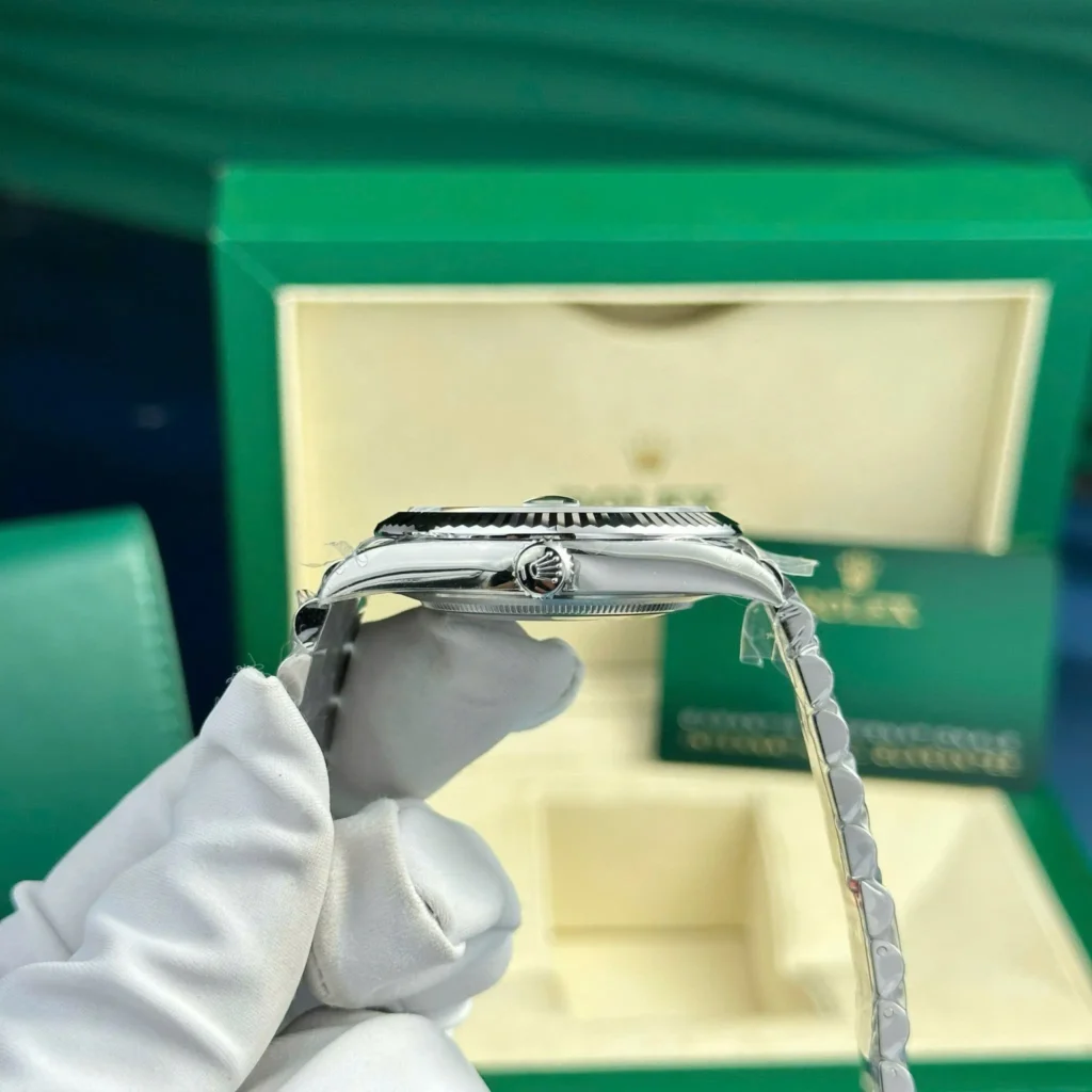 Super Clone Rolex Datejust Mint Green Dial 278274 31 mm — case and bezel