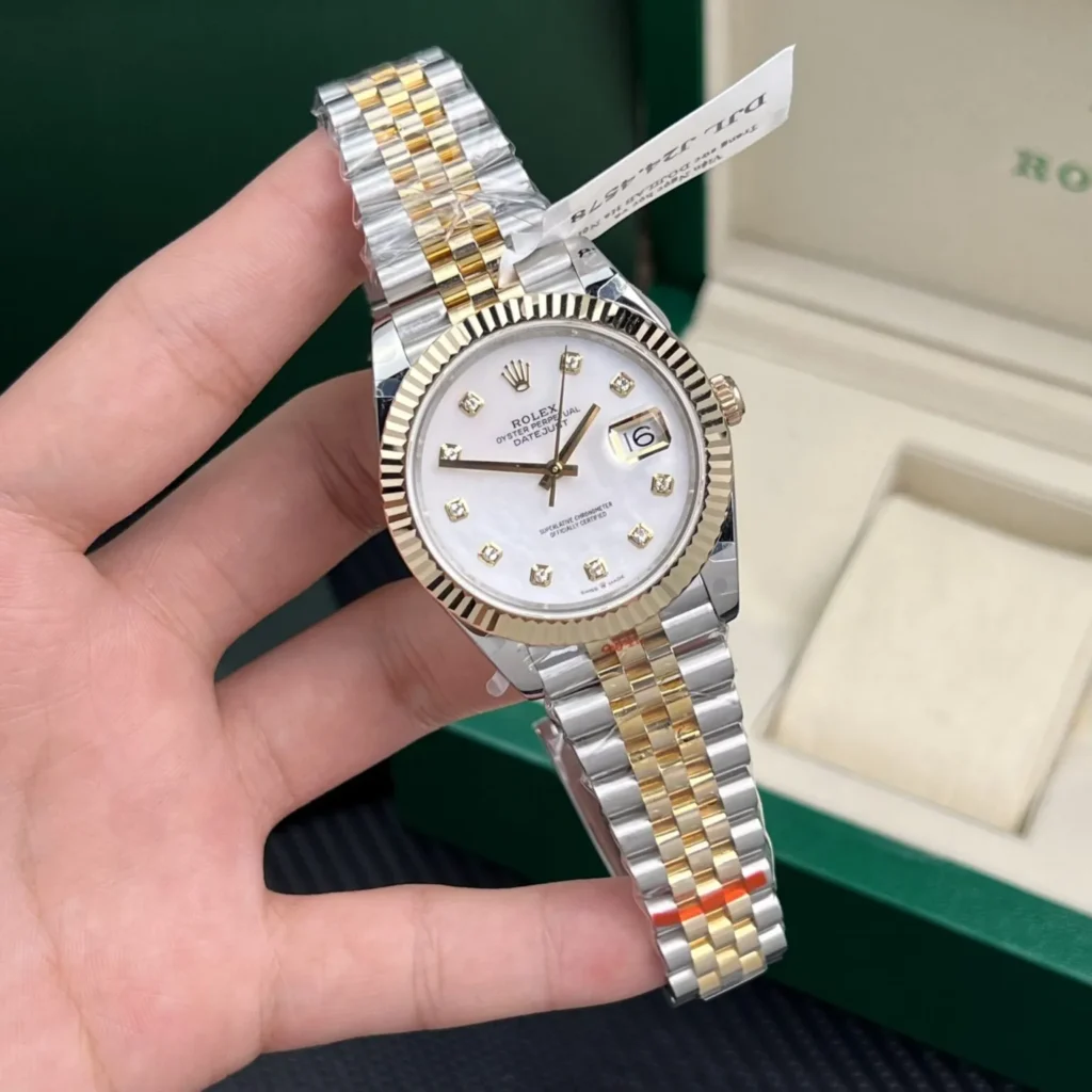 Super Clone Rolex Datejust Mother of Pearl Diamond Dial 126283RBR-0009 36 mm — dial close-up
