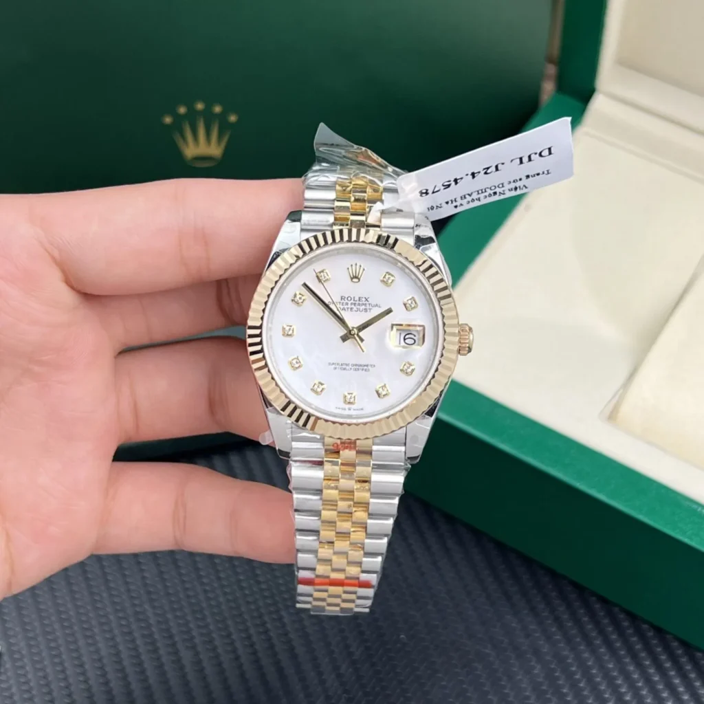 Super Clone Rolex Datejust Mother of Pearl Diamond Dial 126283RBR-0009 36 mm — bracelet detail