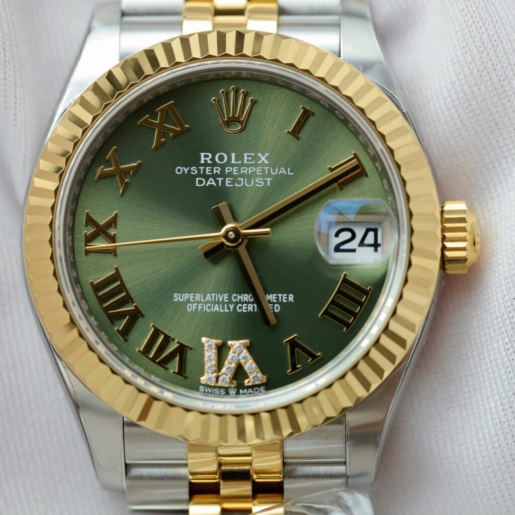 Super Clone Rolex Datejust Olive Green Roman Diamond Dial 126233-0025 36 mm — clasp and links