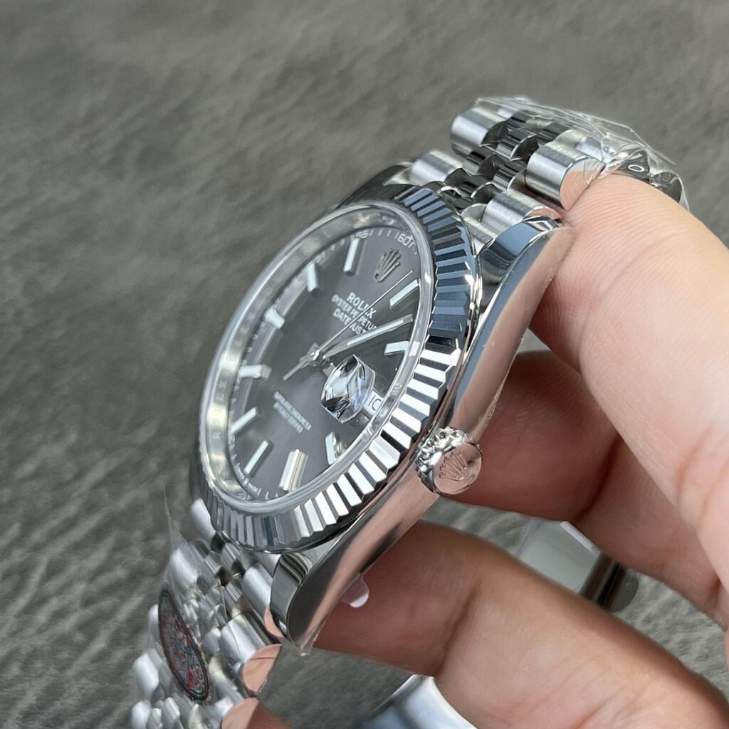 Super Clone Rolex Datejust Rhodium Dial 126334 Jubilee 41 mm — bracelet detail