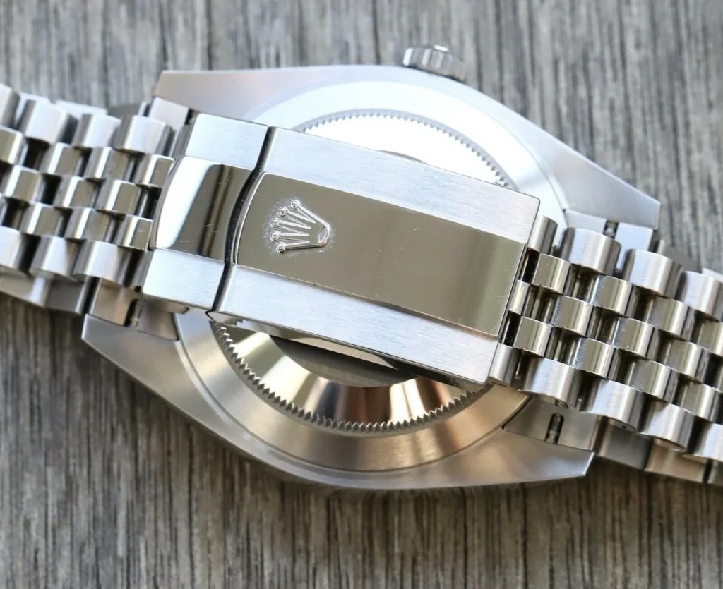 Super Clone Rolex Datejust Rhodium Dial 126334 “Wimbledon” Flutted/Jubilee 41 mm — on leather display