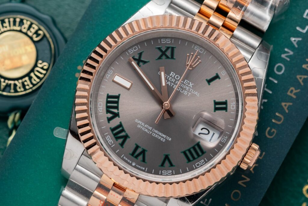 Super Clone Rolex Datejust Slate Roman Dial 126331-0016 41 mm — side profile