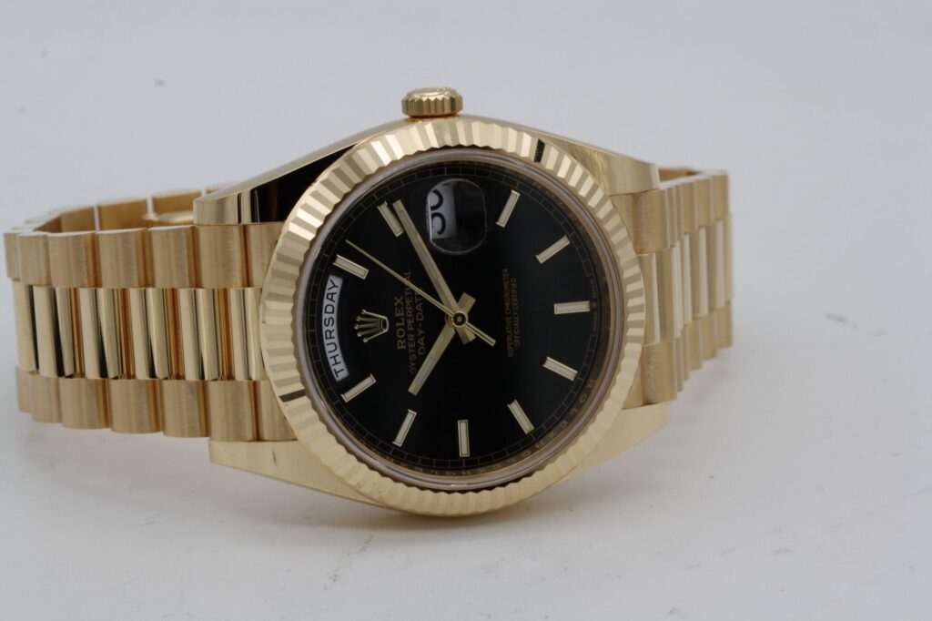Super Clone Rolex Day-Date Black Dial 228238 40 mm — clasp and links