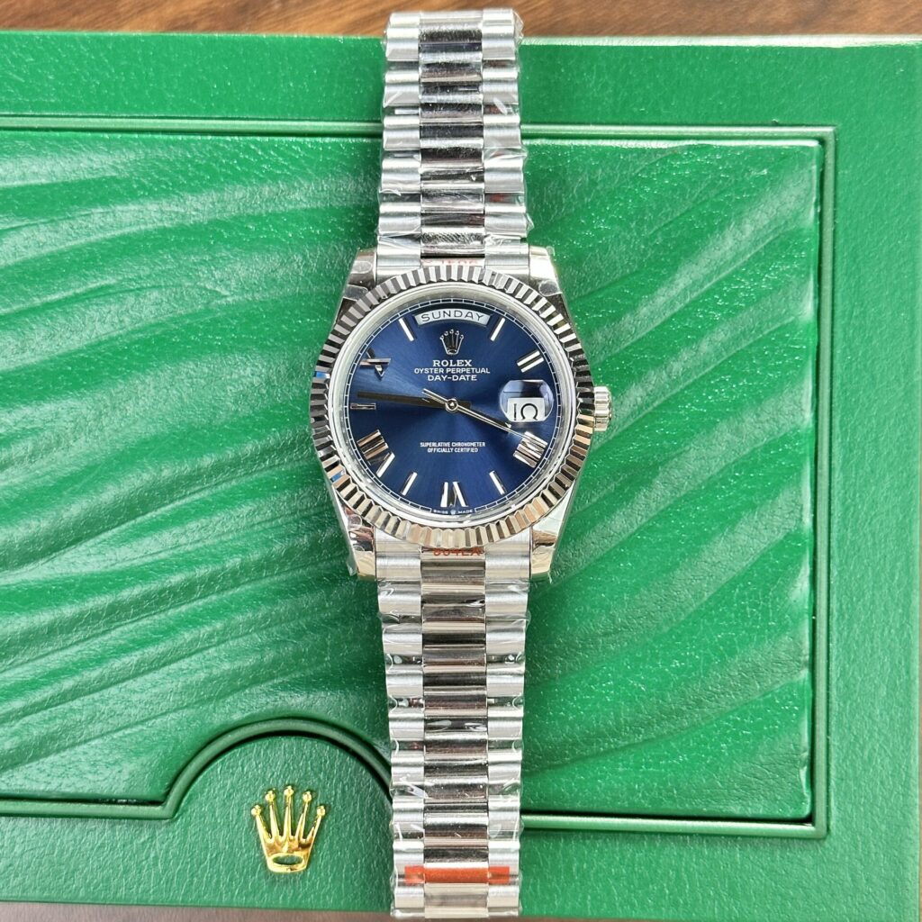 Super Clone Rolex Day-Date Blue Dial 228239-0007 40 mm — dial close-up