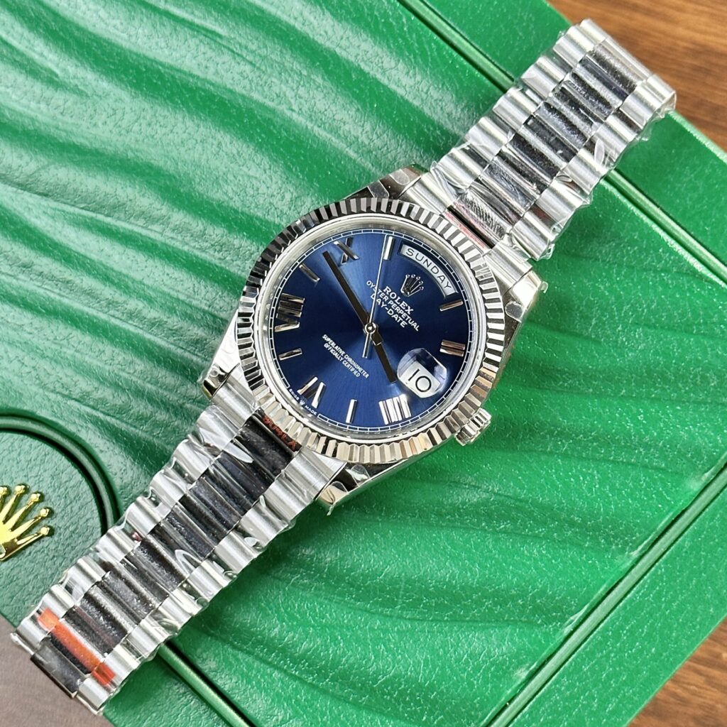 Super Clone Rolex Day-Date Blue Dial 228239-0007 40 mm — case and bezel
