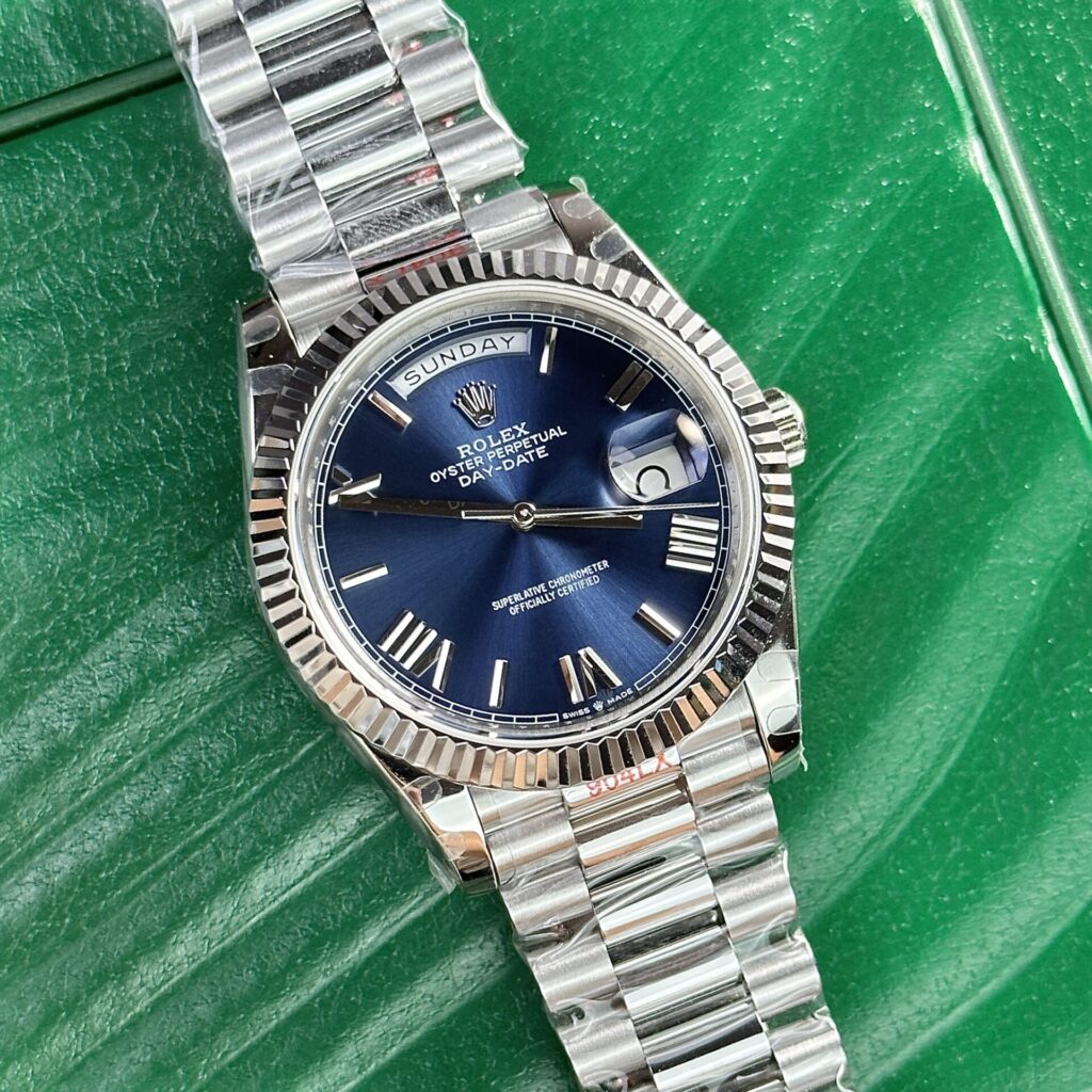 Super Clone Rolex Day-Date Blue Dial 228239-0007 40 mm — bracelet detail