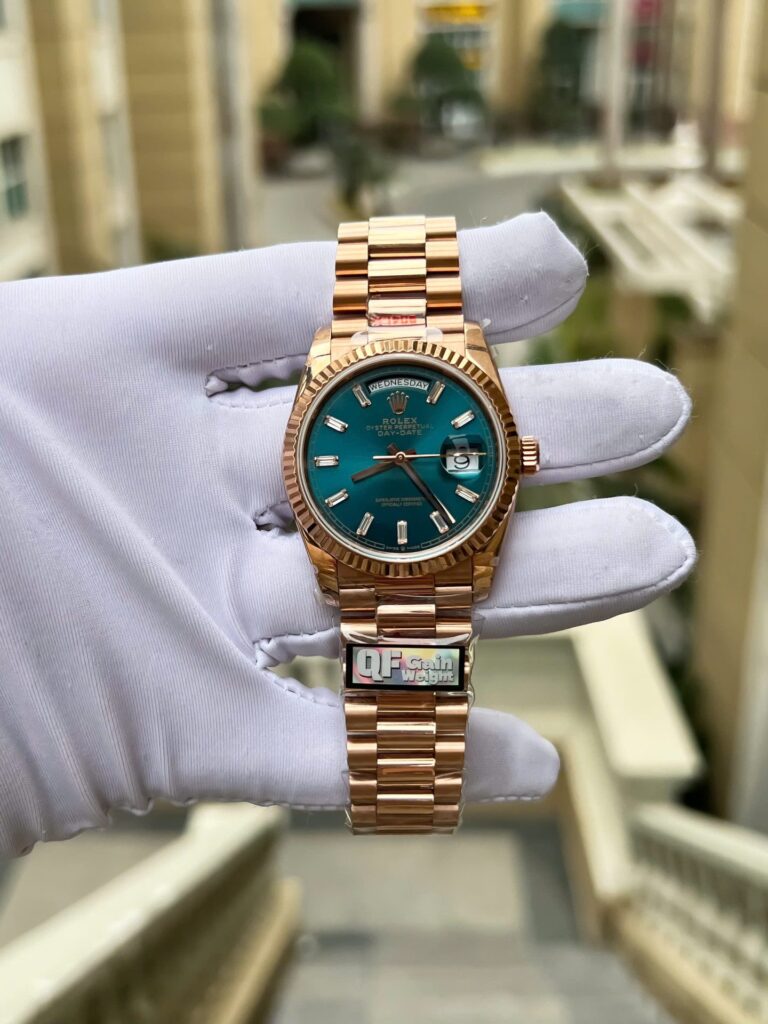 Super Clone Rolex Day-Date Blue-Green Diamond Dial 128235-0085 36 mm — dial close-up
