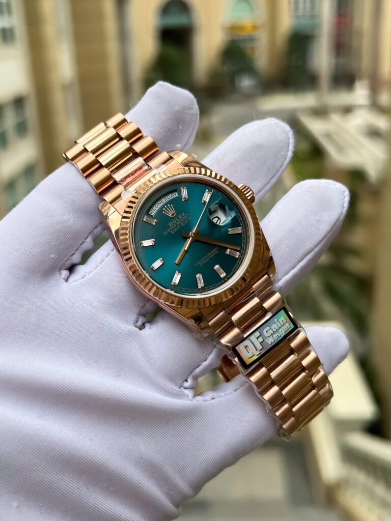 Super Clone Rolex Day-Date Blue-Green Diamond Dial 128235-0085 36 mm — bracelet detail