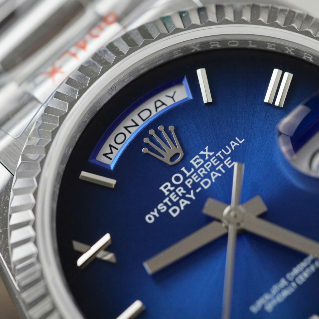 Super Clone Rolex Day-Date Blue Ombré Dial 128239-0063 36 mm — clasp and links