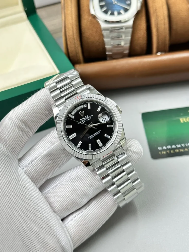 Super Clone Rolex Day-Date Bright Black Dial 228236-0003 40 mm — bracelet detail