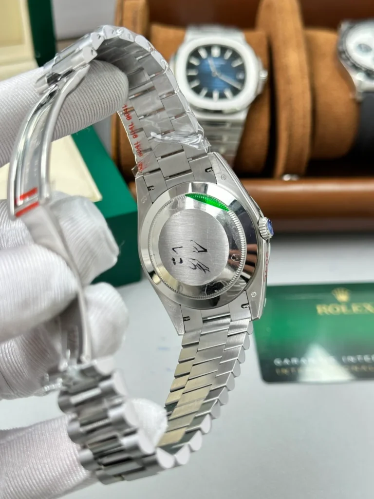Super Clone Rolex Day-Date Bright Black Dial 228236-0003 40 mm — movement / caseback view