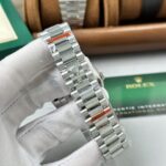Super Clone Rolex Day-Date Bright Black Diamond Dial 228236-0004 40 mm — clasp and links