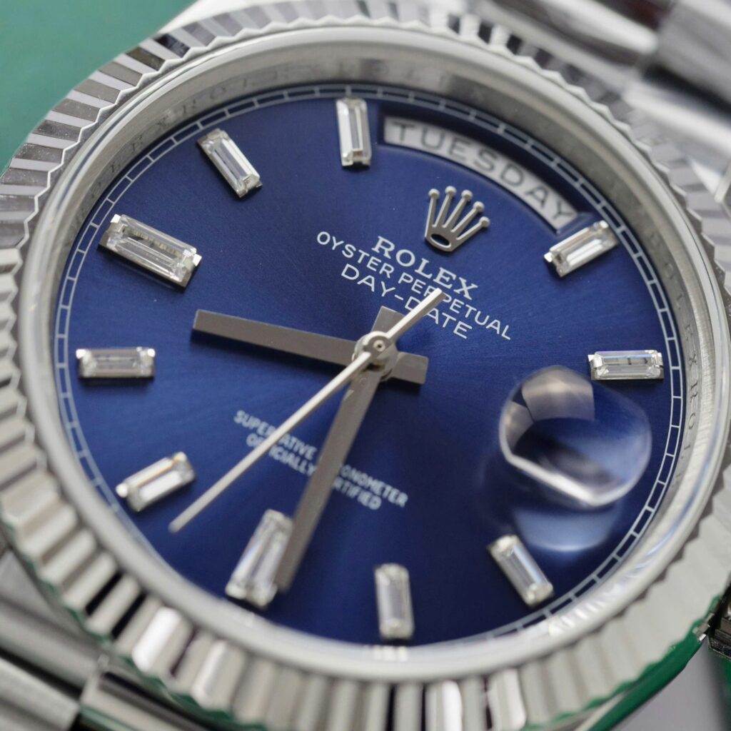 Super Clone Rolex Day-Date Bright Blue Diamond Dial 128239-0069 36 mm — clasp and links