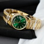 Super Clone Rolex Day-Date Bright Green Diamond Dial 128238-0130 36 mm — bracelet detail