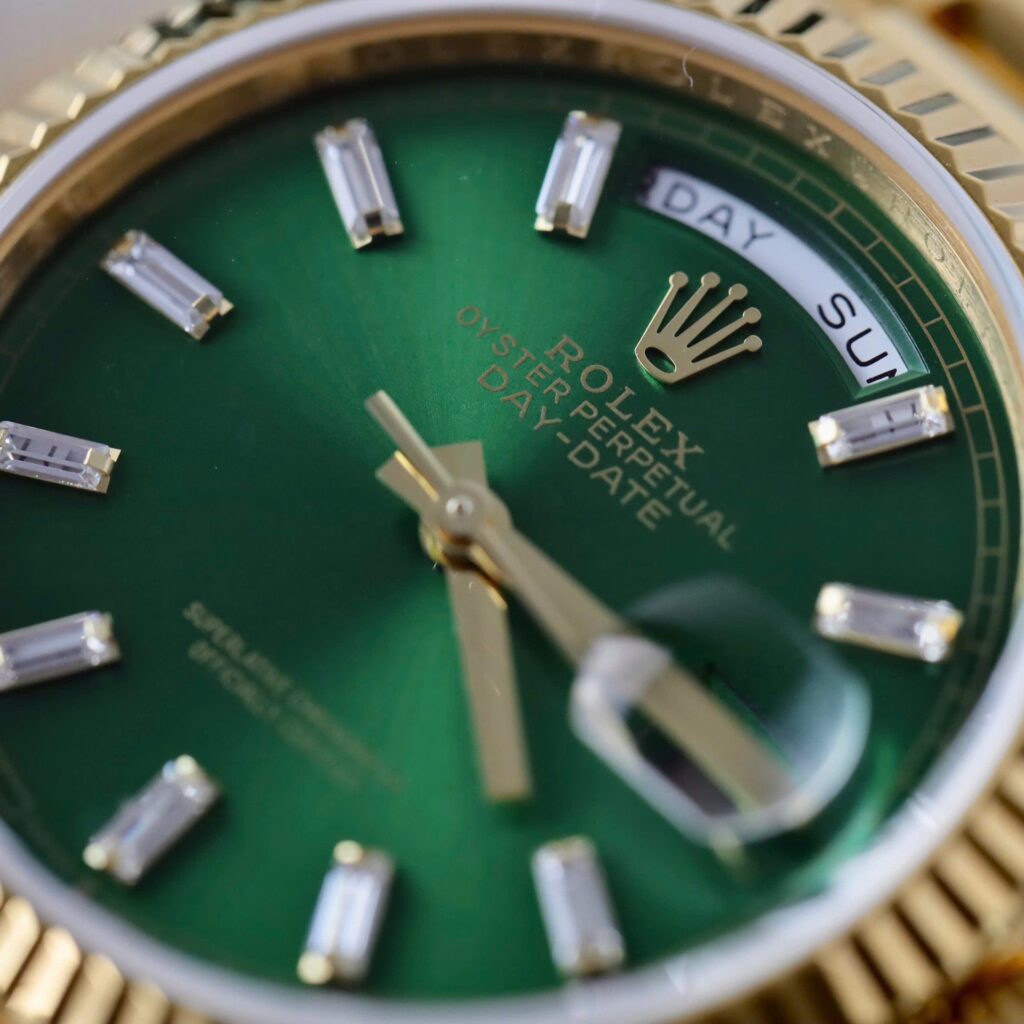 Super Clone Rolex Day-Date Bright Green Diamond Dial 128238-0130 36 mm — clasp and links