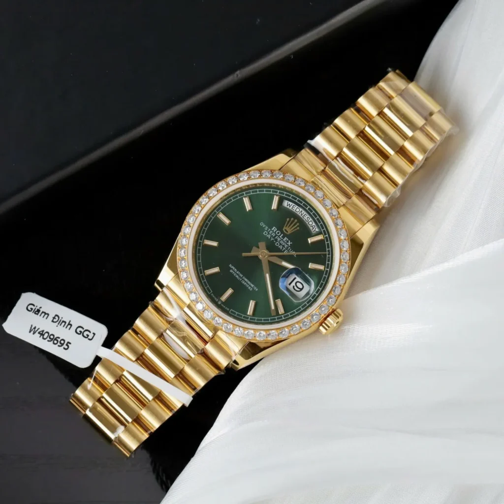 Super Clone Rolex Day-Date Bright Green Diamond Dial 128398tbr-0035 36 mm — case and bezel