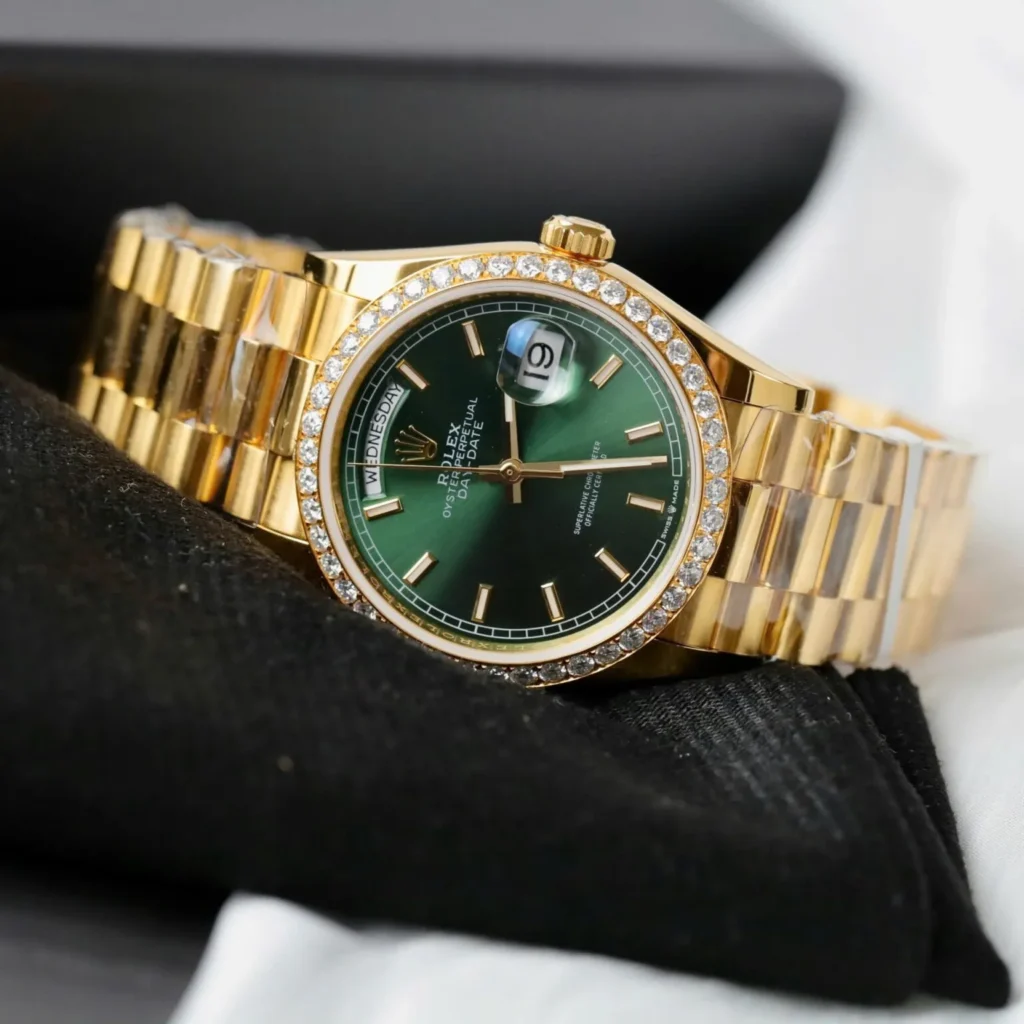 Super Clone Rolex Day-Date Bright Green Diamond Dial 128398tbr-0035 36 mm — bracelet detail