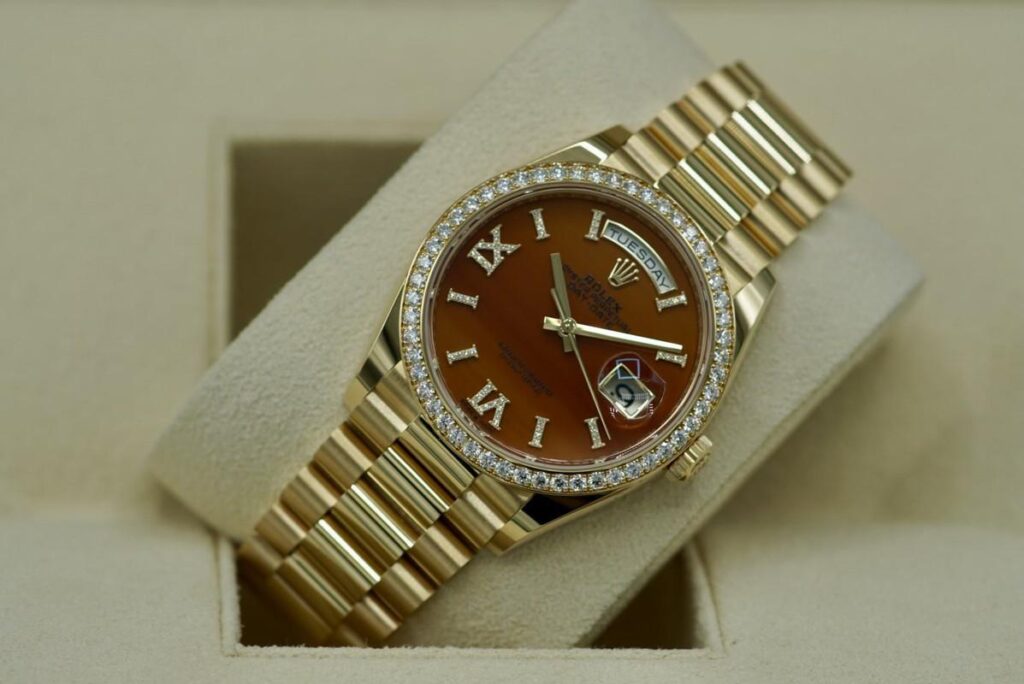 Super Clone Rolex Day-Date Carnelian Dial 128348RBR 36 mm — side profile