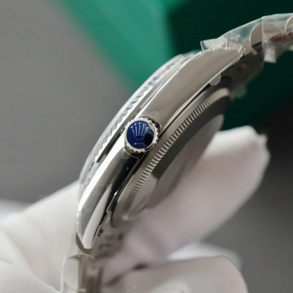 Super Clone Rolex Day-Date Diamond-Paved Dial 128239-0019 36 mm — case and bezel