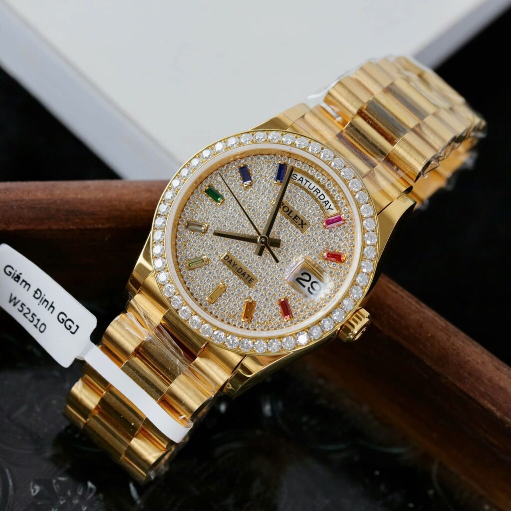 Super Clone Rolex Day-Date Diamond-Paved Dial 128348rbr-0030 36 mm — dial close-up