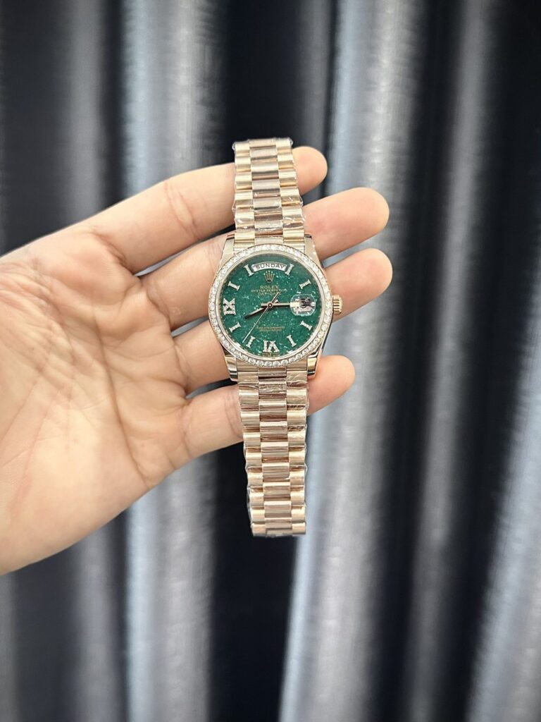 Super Clone Rolex Day-Date Green Aventurine Diamond Dial 128345rbr-0068 36 mm — case and bezel