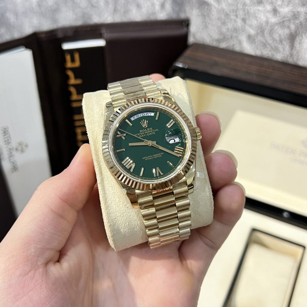 Super Clone Rolex Day-Date Green Dial 228238-0061 40 mm — dial close-up