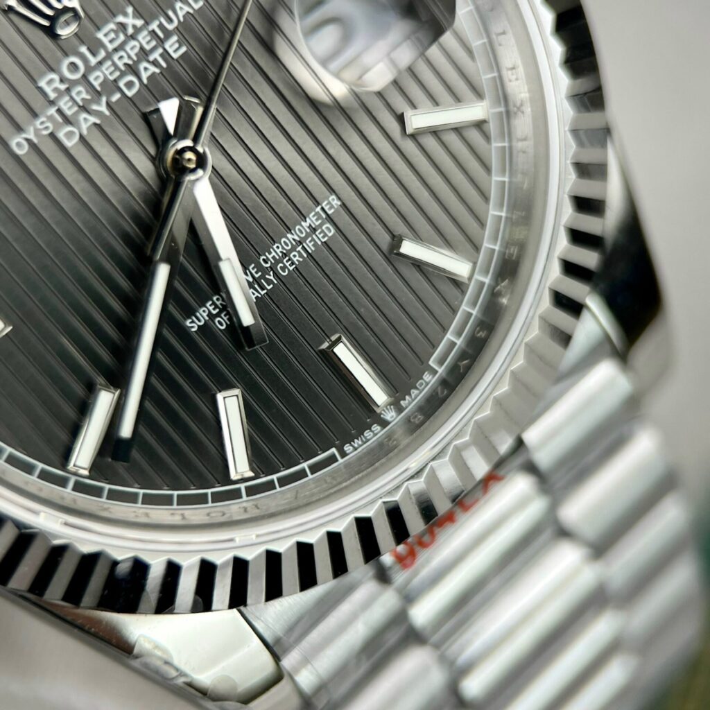 Super Clone Rolex Day-Date Grey Stick Tapestry Dial 228239-0002 40 mm — clasp and links