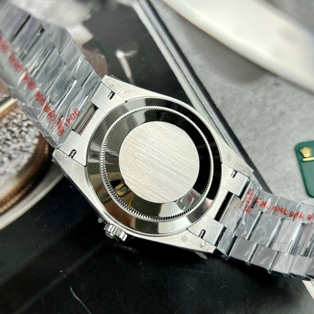 Super Clone Rolex Day-Date Grey Stick Tapestry Dial 228239-0002 40 mm — movement / caseback view