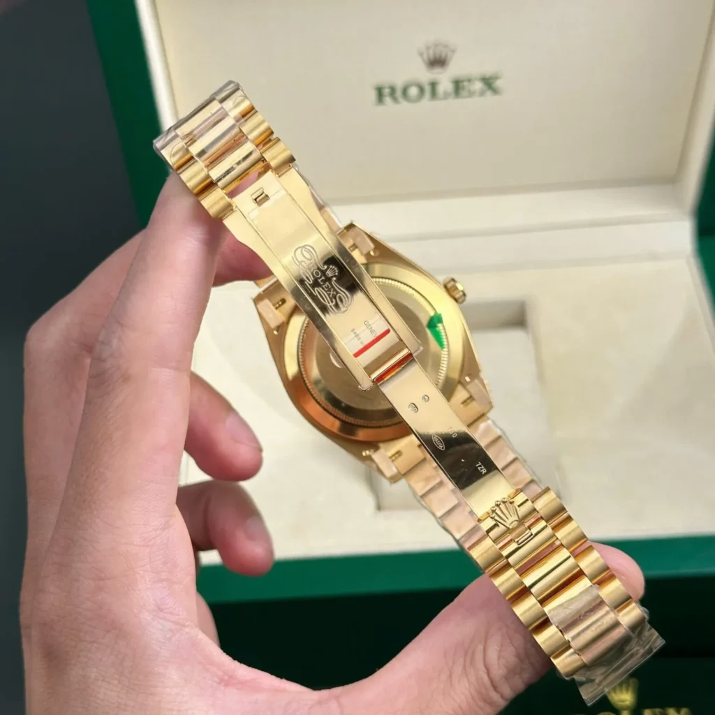 Super Clone Rolex Day-Date II Champagne Dial 228238 40 mm — movement / caseback view