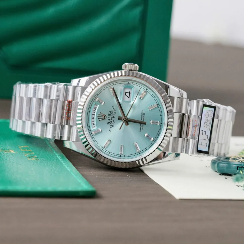 Super Clone Rolex Day-Date Ice Blue Diamond Dial 128236-0009 36 mm — bracelet detail