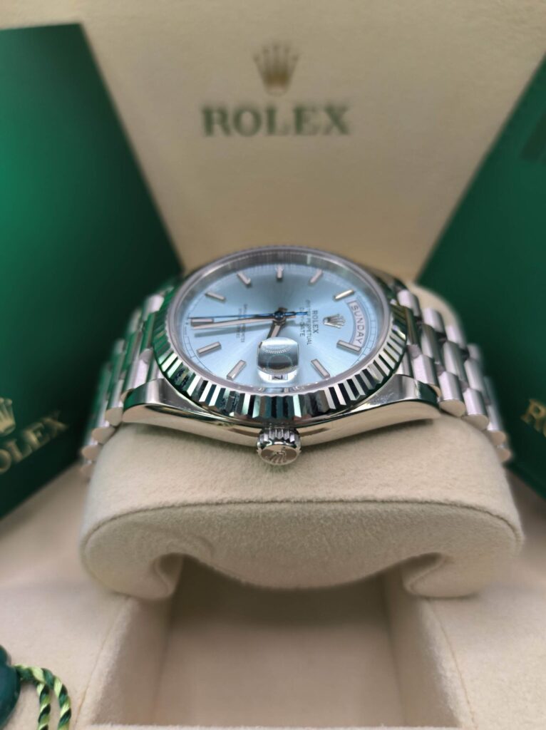 Super Clone Rolex Day-Date Ice blue Dial 228236 40 mm — bracelet detail