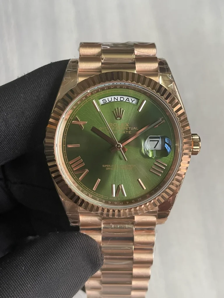 Super Clone Rolex Day-Date Olive Dial 128235 36 mm — dial close-up
