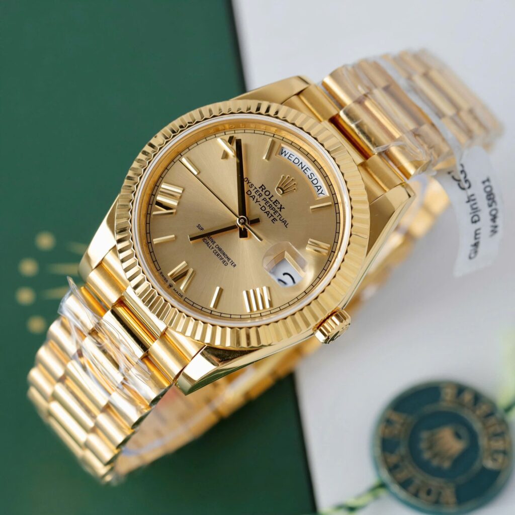 Super Clone Rolex Day-Date Roman Champagne Dial 228238 40 mm — case and bezel