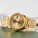 Super Clone Rolex Day-Date Roman Champagne Dial 228238 40 mm — bracelet detail