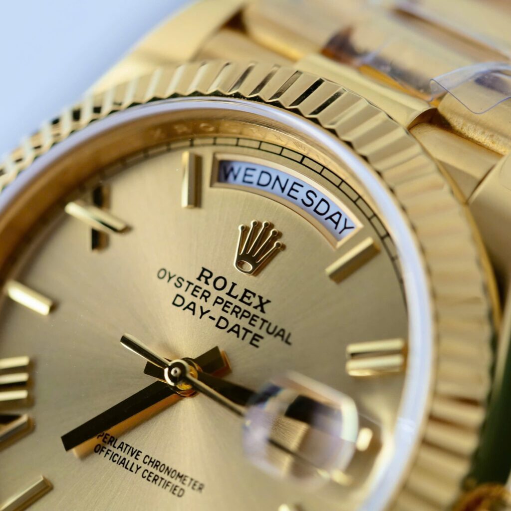 Super Clone Rolex Day-Date Roman Champagne Dial 228238 40 mm — side profile