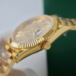 Super Clone Rolex Day-Date Roman Champagne Dial 228238 40 mm — movement / caseback view