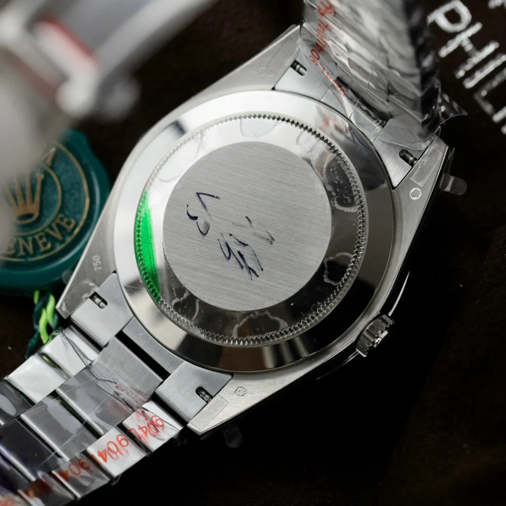 Super Clone Rolex Day-Date Silver Dial 128236-0001 36 mm — bracelet detail