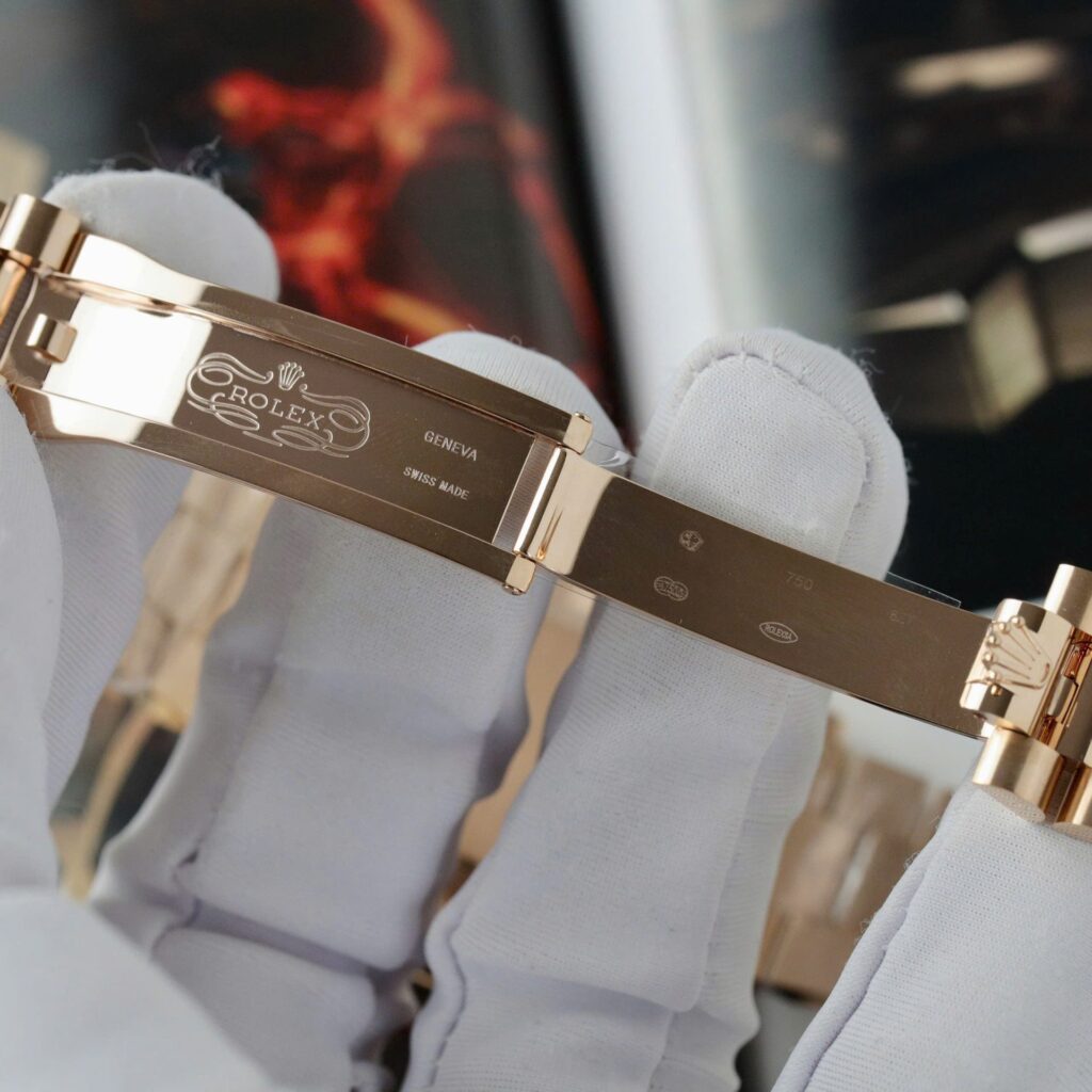 Super Clone Rolex Day-Date Turquoise Dial 128235 40 mm — view 11