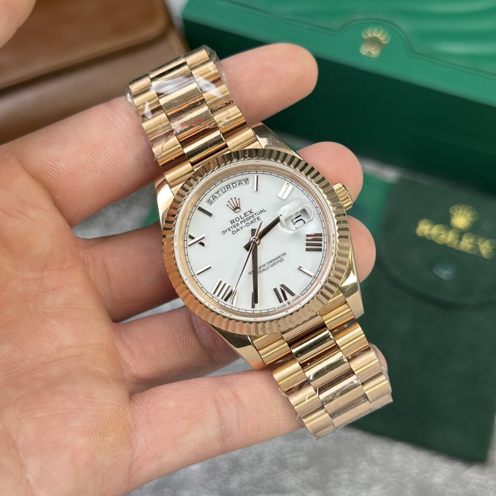 Super Clone Rolex Day-Date White Dial 128238-0113 36 mm — bracelet detail