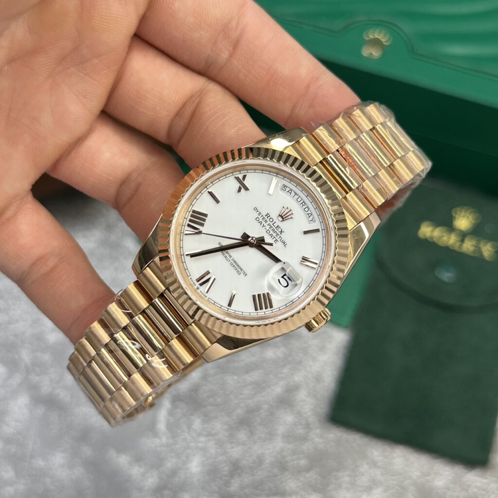 Super Clone Rolex Day-Date White Dial 128238-0113 36 mm — case and bezel