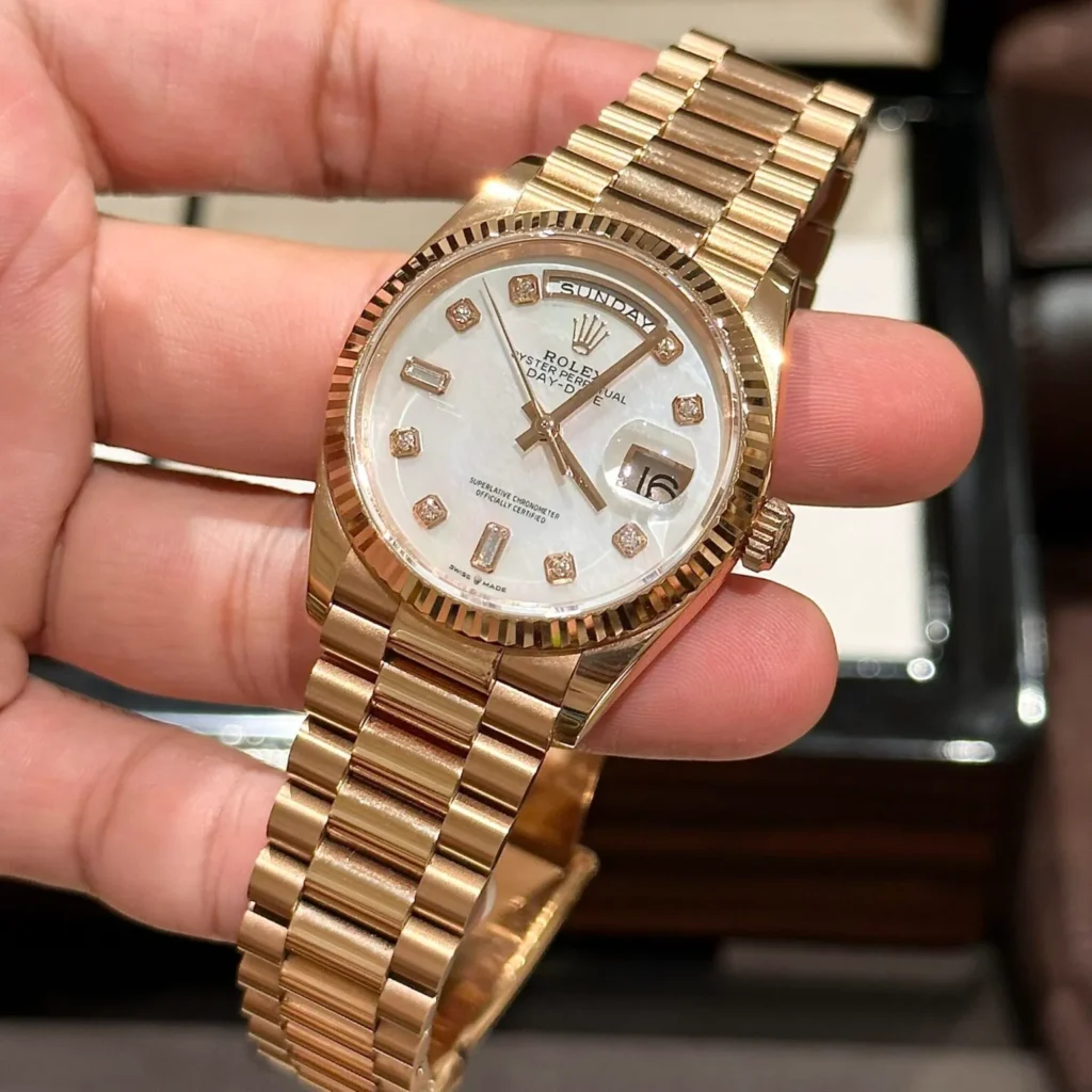 Super Clone Rolex Day-Date White Mother-of-Pearl Diamond Dial 128235-0029 36 mm — case and bezel